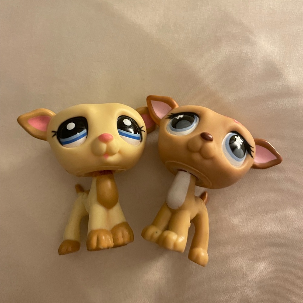 Littlest pet shop LPS Greyhound dog set